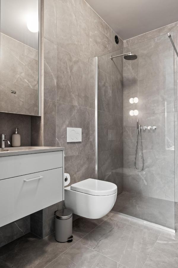 Cozy Lux 2Br & 2Ba City Center With Free Parking เรคยาวิก ภายนอก รูปภาพ